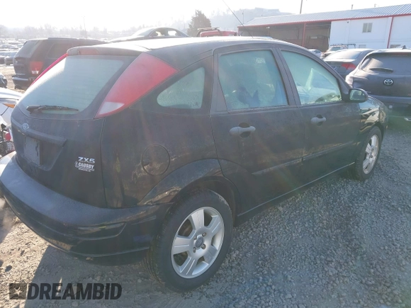2006 Ford Focus S z VIN 1FAHP37N46W256803, wystawiony jako IAAI lot #41321856 z przebiegiem 99 657 mil mil oraz . Historia ofert i sprzedaży dostępna na DreamBid. Obrazek 4.