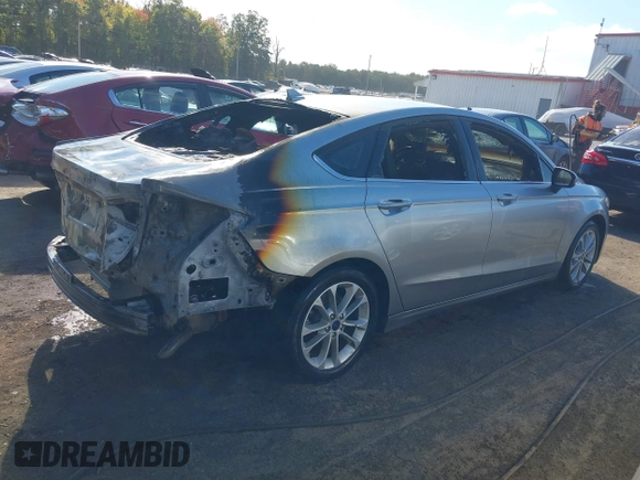 2020 Ford Fusion SE z VIN 3FA6P0LU4LR185202, wystawiony jako IAAI lot #40549321 z przebiegiem Nie podano mil oraz . Historia ofert i sprzedaży dostępna na DreamBid. Obrazek 4.