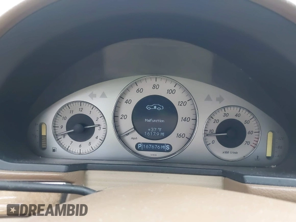 2007 Mercedes-Benz E 550 with VIN WDBUF90X57X213673, listed as a IAAI auction lot 41556384 with 167,676 mi miles and . Bid and sale history available at DreamBid. Image 7.