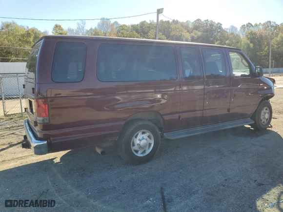 2007 Ford Econoline Wagon XL with VIN 1FBSS31L27DA82768, listed as a Copart auction lot 81163114 with 153,457 mi miles and Salvage Title. Bid and sale history available at carsss.com. Image 3.