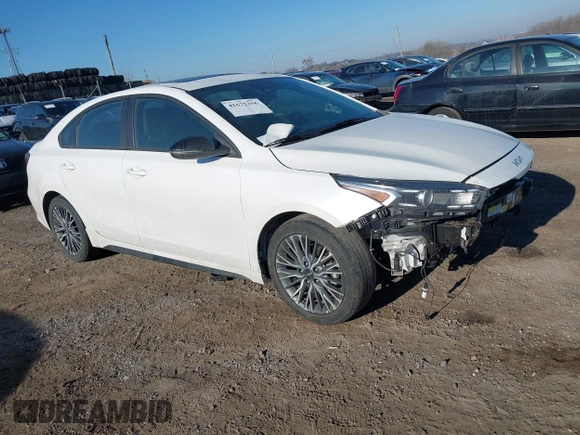 2022 Kia Forte GT-Line with VIN 3KPF54ADXNE485587, listed as a IAAI auction lot 41672256 with 26,337 mi miles and . Bid and sale history available at carsss.com. Image 1.