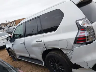 2020 Lexus GX with VIN JTJAM7BX5L5264637, listed as a IAAI auction lot 41541169 with 53,542 mi miles. Bid and sale history available at carsss.com. Image 14.