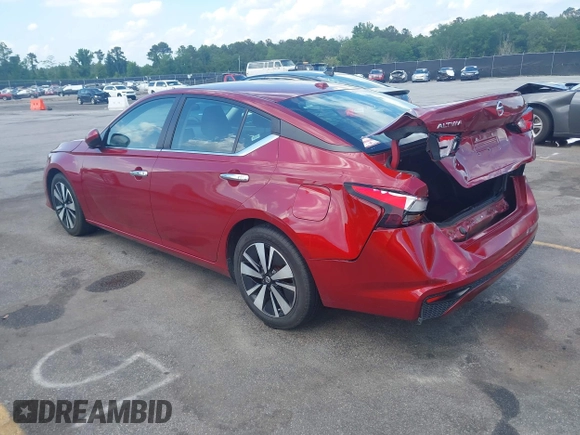 2022 Nissan Altima SV z VIN 1N4BL4DV5NN307810, wystawiony jako IAAI lot #42210773 z przebiegiem 135 459 mil mil oraz . Historia ofert i sprzedaży dostępna na DreamBid. Obrazek 3.