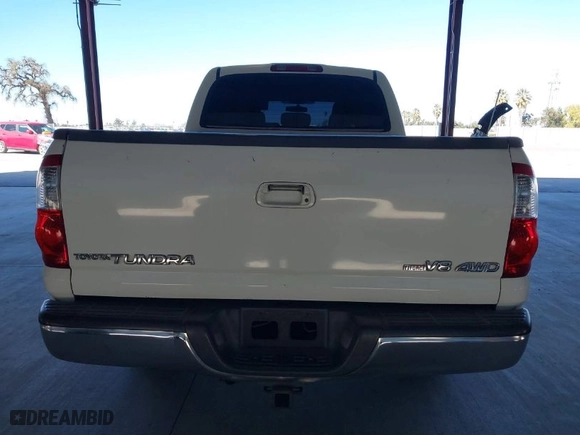 2005 Toyota Tundra SR5 with VIN 5TBET34155S475769, listed as a IAAI auction lot 41663685 with 271,212 mi miles. Bid and sale history available at carsss.com. Image 16.