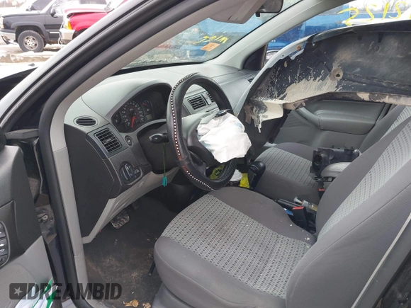 2007 Ford Focus SE with VIN 1FAFP36N07W146485, listed as a IAAI auction lot 41792125 with Not Provided miles and . Bid and sale history available at carsss.com. Image 5.
