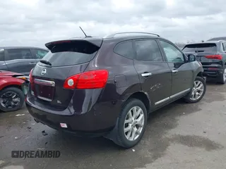 2011 Nissan Rogue SV with VIN JN8AS5MT8BW158557, listed as a IAAI auction lot 41712719 with 140,468 mi miles. Bid and sale history available at carsss.com. Image 4.