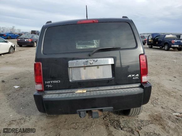 2008 Dodge Nitro R/T with VIN 1D8GU58618W102572, listed as a Copart auction lot 41482905 with 151,548 mi miles and Clean Title. Bid and sale history available at carsss.com. Image 6.