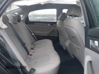 2015 Hyundai Sonata SE z VIN 5NPE24AF0FH174866, wystawiony jako IAAI lot #41114740 z przebiegiem 117 275 mil mil oraz . Historia ofert i sprzedaży dostępna na DreamBid. Obrazek 8.