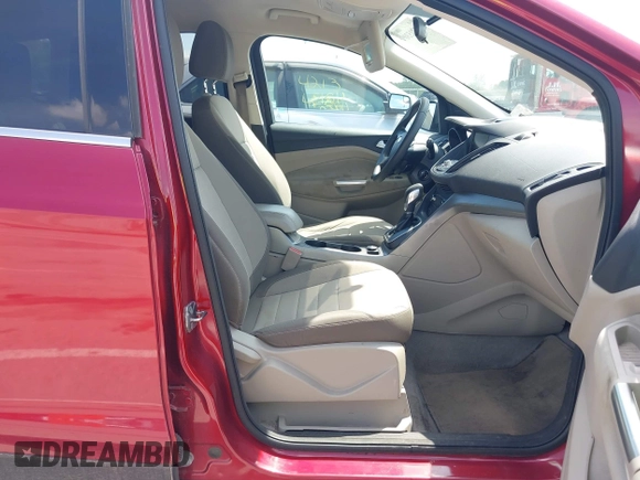2013 Ford Escape SE с VIN 1FMCU0G9XDUA24225, выставлен на аукционе IAAI как лот 42121530 с пробегом 107 723 миль миль и . История ставок и продаж доступна на DreamBid. Изображение 5.