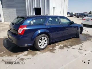 2005 Dodge Magnum z VIN 2D4FV48T15H571133, wystawiony jako Copart lot #70081914 z przebiegiem 176 046 mil mil oraz Szkoda całkowita • Salvage title. Historia ofert i sprzedaży dostępna na DreamBid. Obrazek 3.