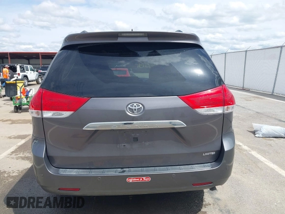 2011 Toyota Sienna XLE AAS with VIN 5TDYK3DC1BS069668, listed as a IAAI auction lot 42055430 with 212,167 mi miles and . Bid and sale history available at DreamBid. Image 17.