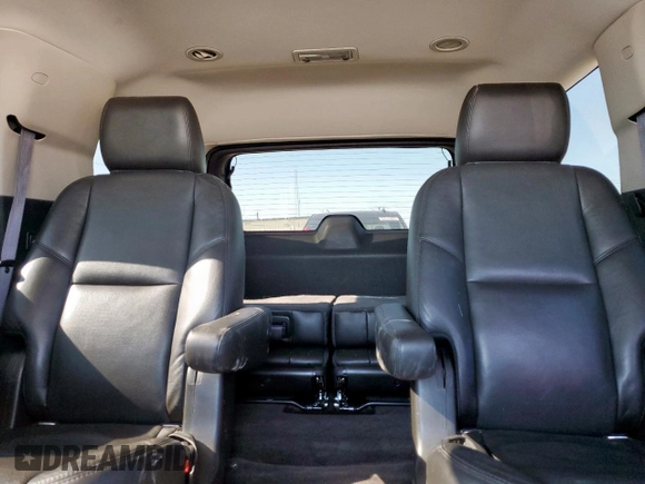 2014 Cadillac Escalade Premium z VIN 1GYS3CEFXER139466, wystawiony jako Copart lot #54128425 z przebiegiem 116 002 mil mil oraz Szkoda całkowita • Salvage title. Historia ofert i sprzedaży dostępna na DreamBid. Obrazek 10.