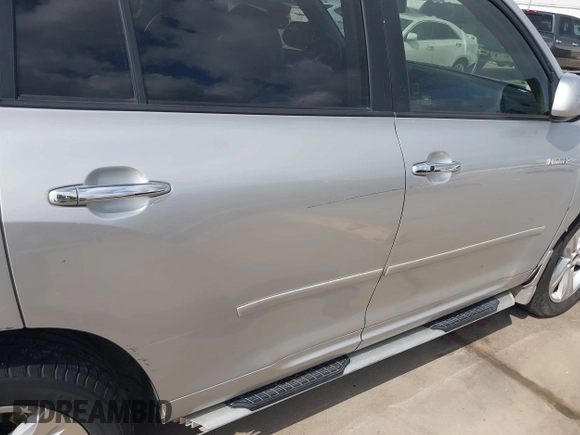 2010 Toyota Highlander Limited с VIN JTEYK3EH8A2097494, выставлен на аукционе IAAI как лот 41516578 с пробегом 216 077 миль миль и . История ставок и продаж доступна на DreamBid. Изображение 18.