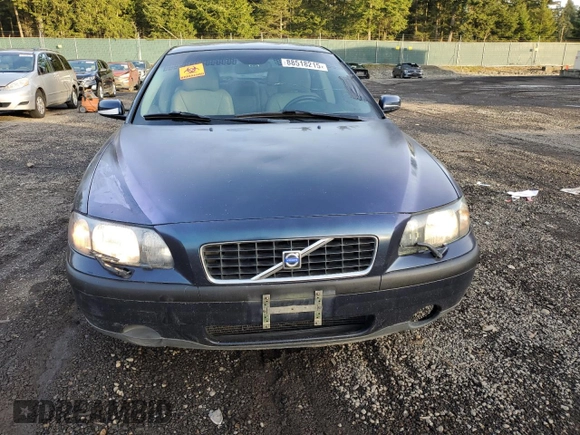 2004 Volvo S60 with VIN YV1RS61T942376164, listed as a Copart auction lot 88518215 with 132,930 mi miles and Salvage Title. Bid and sale history available at carsss.com. Image 5.