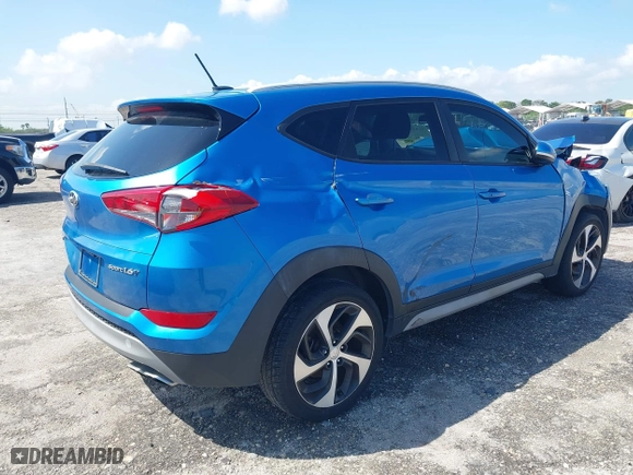 2017 Hyundai Tucson Value with VIN KM8J33A23HU540472, listed as a IAAI auction lot 41935056 with 58,937 mi miles. Bid and sale history available at carsss.com. Image 4.
