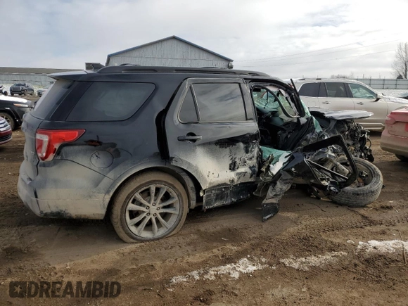 2017 Ford Explorer XLT z VIN 1FM5K8D86HGE16227, wystawiony jako Copart lot #82871484 z przebiegiem Nie podano mil oraz Szkoda całkowita • Salvage title. Historia ofert i sprzedaży dostępna na DreamBid. Obrazek 3.