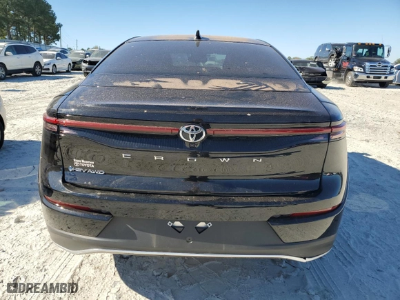 2024 Toyota Crown XLE with VIN JTDAAAAF1R3029223, listed as a Copart auction lot 76276884 with 9,024 mi miles and Salvage Title. Bid and sale history available at carsss.com. Image 6.