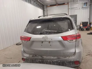 2019 Toyota Highlander SE with VIN 5TDJZRFHXKS578537, listed as a IAAI auction lot 41617419 with 127,877 mi miles. Bid and sale history available at carsss.com. Image 16.