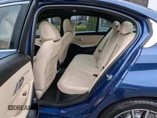 2021 BMW 3 Series 330i xDrive with VIN WBA5R7C05MFL07633, listed as a Copart auction lot 44218855 with 33,325 mi miles and Clean Title. Bid and sale history available at carsss.com. Image 6.