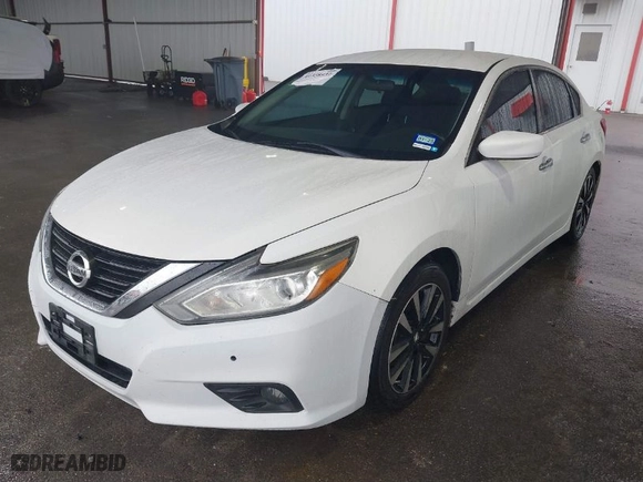 2018 Nissan Altima 2.5 S with VIN 1N4AL3AP6JC266508, listed as a IAAI auction lot 41458932 with 114,945 mi miles. Bid and sale history available at carsss.com. Image 2.