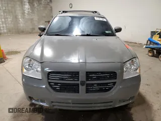 2005 Dodge Magnum RT z VIN 2D8GV58295H164807, wystawiony jako Copart lot #71181384 z przebiegiem Nie podano mil oraz Szkoda całkowita • Salvage title. Historia ofert i sprzedaży dostępna na DreamBid. Obrazek 5.