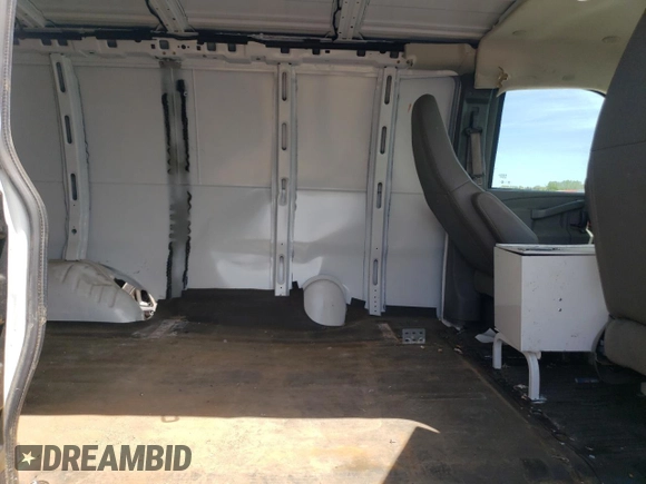 2020 Chevrolet Express Cargo with VIN 1GCWGAFG7L1179054, listed as a Copart auction lot 56726655 with 39,099 mi miles and Salvage title. Bid and sale history available at DreamBid. Image 10.