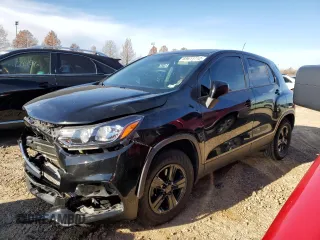 2019 Chevrolet Trax LS with VIN 3GNCJKSBXKL185949, listed as a Copart auction lot 69611712 with 71,798 mi miles and Salvage Title. Bid and sale history available at carsss.com. Image 1.