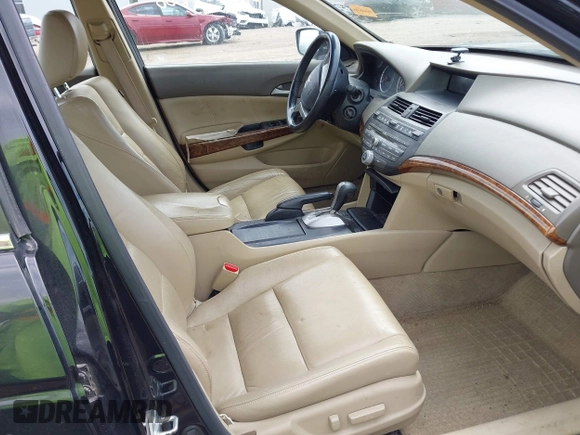 2010 Honda Accord EX-L z VIN 1HGCP3F85AA016912, wystawiony jako IAAI lot #42073686 z przebiegiem 210 144 mil mil oraz . Historia ofert i sprzedaży dostępna na DreamBid. Obrazek 5.