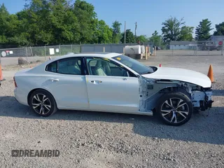 2024 Volvo S60 Core Dark Theme with VIN 7JRL12TK9RG303982, listed as a IAAI auction lot 42612329 with 5,618 mi miles and . Bid and sale history available at DreamBid. Image 14.