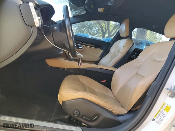 2018 Volvo S90 Momentum with VIN LVY982AK3JP023236, listed as a Copart auction lot 50016845 with 123074 miles and Clean Title. Bid and sale history available at carsss.com. Image 7.