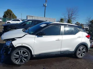 2018 Nissan Kicks S with VIN 3N1CP5CUXJL522288, listed as a IAAI auction lot 41429312 with 67,670 mi miles. Bid and sale history available at carsss.com. Image 15.