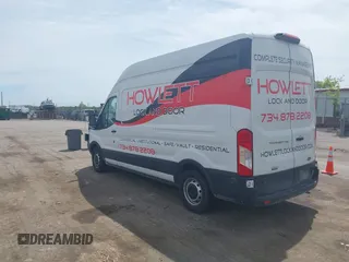 2019 Ford Transit with VIN 1FTYR2XG0KKA22854, listed as a IAAI auction lot 42245141 with 157,886 mi miles and . Bid and sale history available at DreamBid. Image 3.