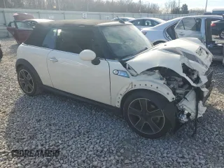 2011 MINI Convertible S z VIN WMWZP3C51BTX84327, wystawiony jako Copart lot #46111435 z przebiegiem Nie podano mil oraz Szkoda całkowita • Salvage title. Historia ofert i sprzedaży dostępna na DreamBid. Obrazek 4.