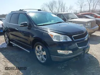 2012 Chevrolet Traverse 1LT z VIN 1GNKVGED8CJ281243, wystawiony jako IAAI lot #42054761 z przebiegiem 174 558 mil mil oraz . Historia ofert i sprzedaży dostępna na DreamBid. Obrazek 1.