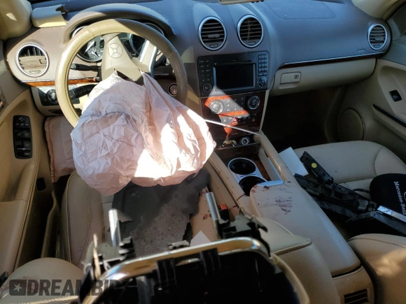 2012 Mercedes-Benz GL 450 z VIN 4JGBF7BE7CA775592, wystawiony jako Copart lot #46651905 z przebiegiem 142 092 mil mil oraz Szkoda całkowita • Salvage title. Historia ofert i sprzedaży dostępna na DreamBid. Obrazek 8.