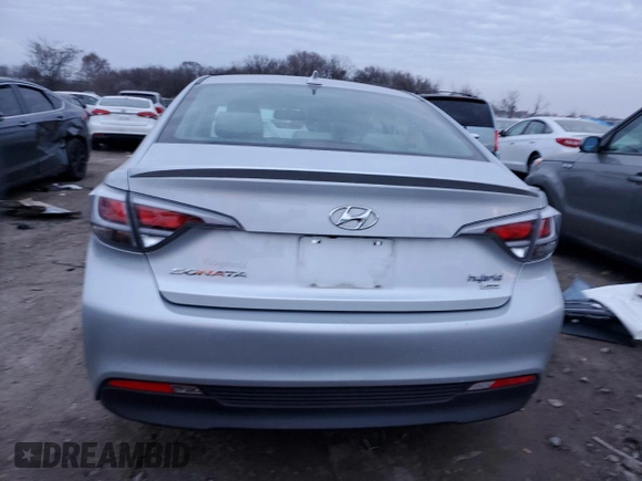 2017 Hyundai Sonata Limited with VIN KMHE34L33HA068837, listed as a Copart auction lot 81368983 with 41,202 mi miles and . Bid and sale history available at DreamBid. Image 6.