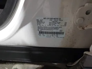 2025 Ford Explorer ST-Line z VIN 1FMUK8KH8SGA05191, wystawiony jako IAAI lot #41590538 z przebiegiem 8 793 mil mil oraz . Historia ofert i sprzedaży dostępna na DreamBid. Obrazek 9.