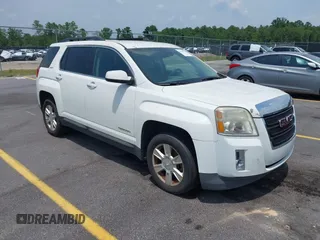 2013 GMC Terrain SLE z VIN 2GKALSEK4D6225198, wystawiony jako IAAI lot #42549725 z przebiegiem 176 112 mil mil oraz . Historia ofert i sprzedaży dostępna na DreamBid. Obrazek 1.