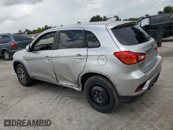 2018 Mitsubishi Outlander SE z VIN JA4AP3AW4JU019580, wystawiony jako Copart lot #66179125 z przebiegiem 81 508 mil mil oraz Szkoda całkowita • Salvage title. Historia ofert i sprzedaży dostępna na DreamBid. Obrazek 2.