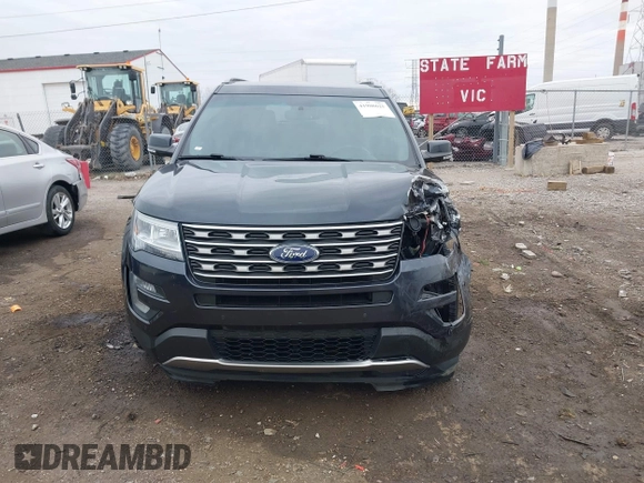 2017 Ford Explorer XLT with VIN 1FM5K7D81HGA68203, listed as a IAAI auction lot 41908625 with 98,996 mi miles and . Bid and sale history available at carsss.com. Image 13.