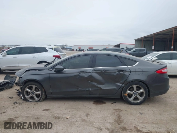 2016 Ford Fusion S with VIN 3FA6P0G78GR102204, listed as a IAAI auction lot 41622658 with 95,930 mi miles. Bid and sale history available at carsss.com. Image 14.
