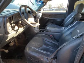2002 Chevrolet Avalanche with VIN 3GNEK13T52G114030, listed as a Copart auction lot 47141415 with Not Provided miles and Salvage Title. Bid and sale history available at DreamBid. Image 7.
