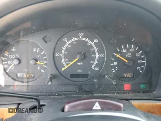 1998 Mercedes-Benz M 320/430/500 z VIN 4JGAB54E9WA012082, wystawiony jako Copart lot #55592125 z przebiegiem 77 350 mil mil oraz Szkoda całkowita • Salvage title. Historia ofert i sprzedaży dostępna na DreamBid. Obrazek 9.
