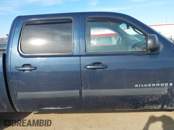 2007 Chevrolet Silverado 1500 1LT with VIN 3GCEC13J27G519225, listed as a IAAI auction lot 41458525 with 265,489 mi miles and . Bid and sale history available at DreamBid. Image 13.