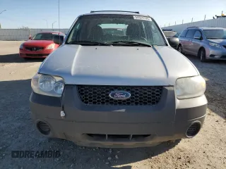 2006 Ford Escape XLS with VIN 1FMYU02Z76KA26512, listed as a Copart auction lot 55524705 with 357,727 mi miles and Clean Title. Bid and sale history available at DreamBid. Image 5.
