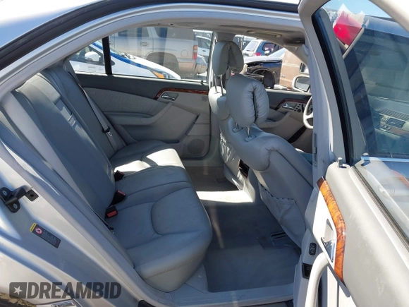 2002 Mercedes-Benz S-Class 5.0L with VIN WDBNG75J52A312063, listed as a IAAI auction lot 41818901 with 191,729 mi miles. Bid and sale history available at carsss.com. Image 8.
