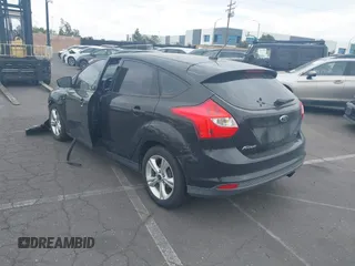 2013 Ford Focus SE with VIN 1FADP3K2XDL296376, listed as a IAAI auction lot 41885580 with 89,615 mi miles. Bid and sale history available at carsss.com. Image 3.