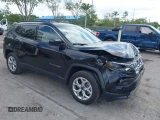 2025 Jeep Compass Latitude с VIN 3C4NJDBN9ST569440, выставлен на аукционе IAAI как лот 42098482 с пробегом 2 575 миль миль и . История ставок и продаж доступна на DreamBid. Изображение 1.