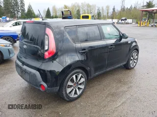 2015 Kia Soul + with VIN KNDJP3A55F7170527, listed as a IAAI auction lot 41981775 with 131,208 mi miles. Bid and sale history available at carsss.com. Image 4.