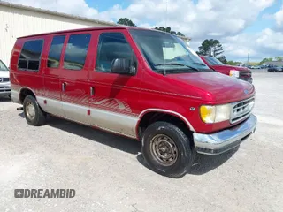 1997 Ford Econoline Commercial with VIN 1FDEE14L9VHB61839, listed as a IAAI auction lot 42016200 with 236,026 mi miles. Bid and sale history available at carsss.com. Image 1.
